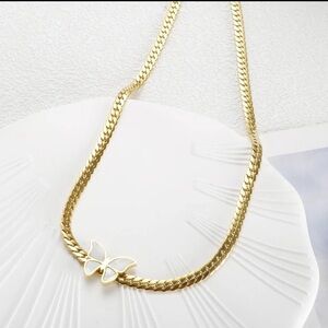 Butterfly curb necklace